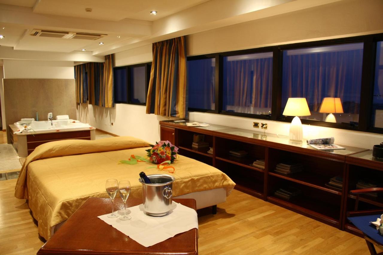 Hotel Bellavista Club-Caroli Hotels Gallipoli Buitenkant foto
